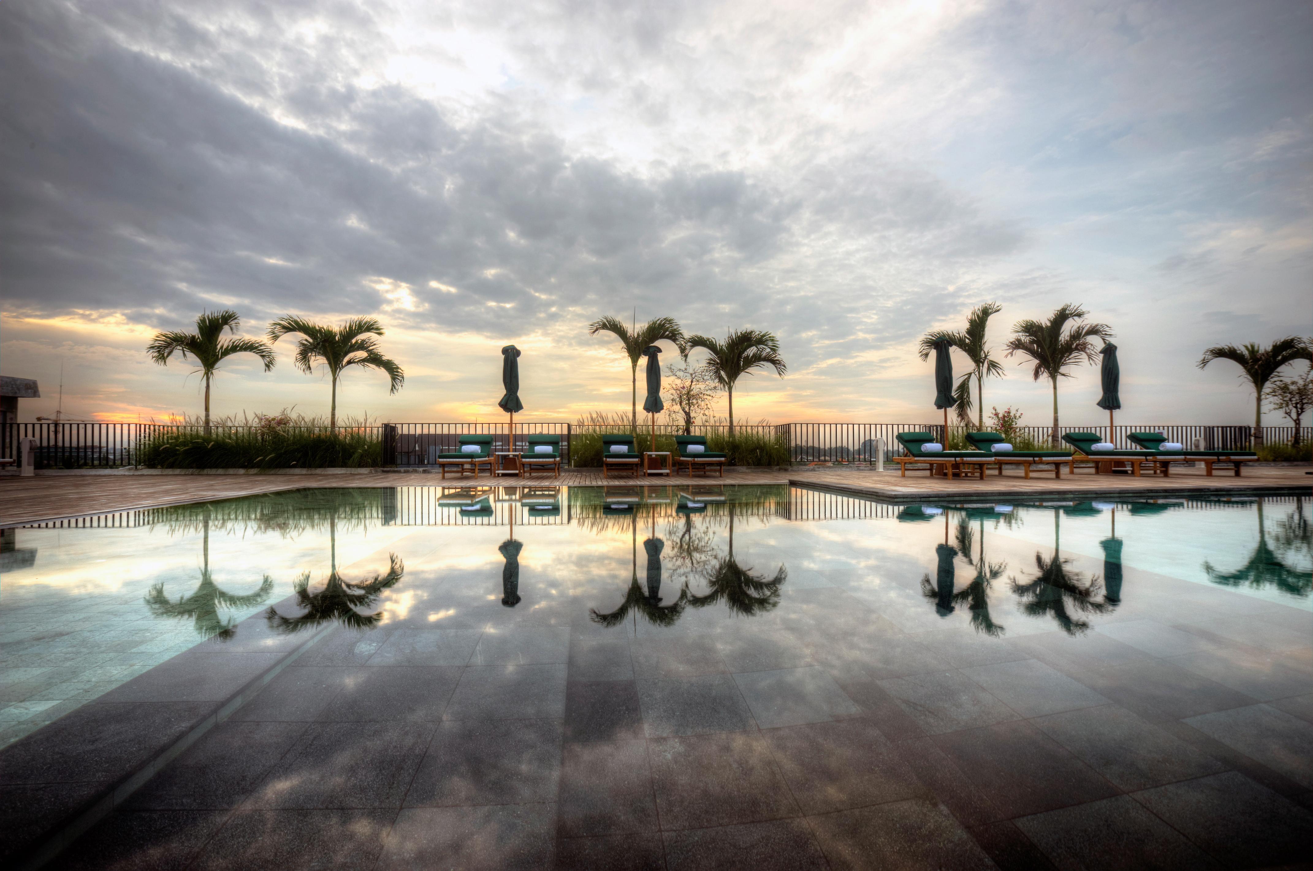 Cross Paasha Bali Seminyak Hotel Exterior foto
