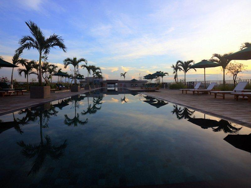 Cross Paasha Bali Seminyak Hotel Exterior foto